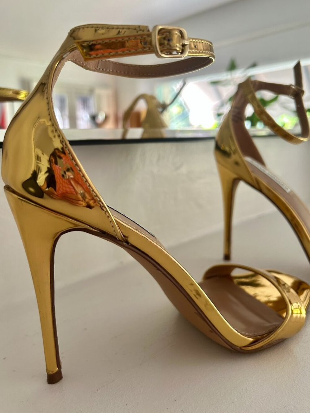 Steve Madden Kassandra Gold Metallic Strappy Stiletto Heels size 8.5